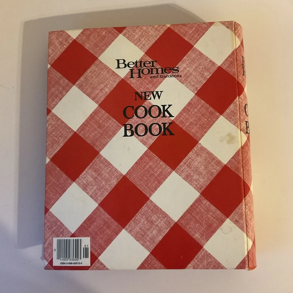 🍎 Better Homes and Gardens New Cookbook Red and White Ring Bound Vintage 1970s - Picture 3 of 16